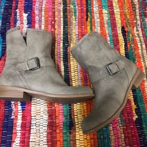 Old Navy Grey Booties